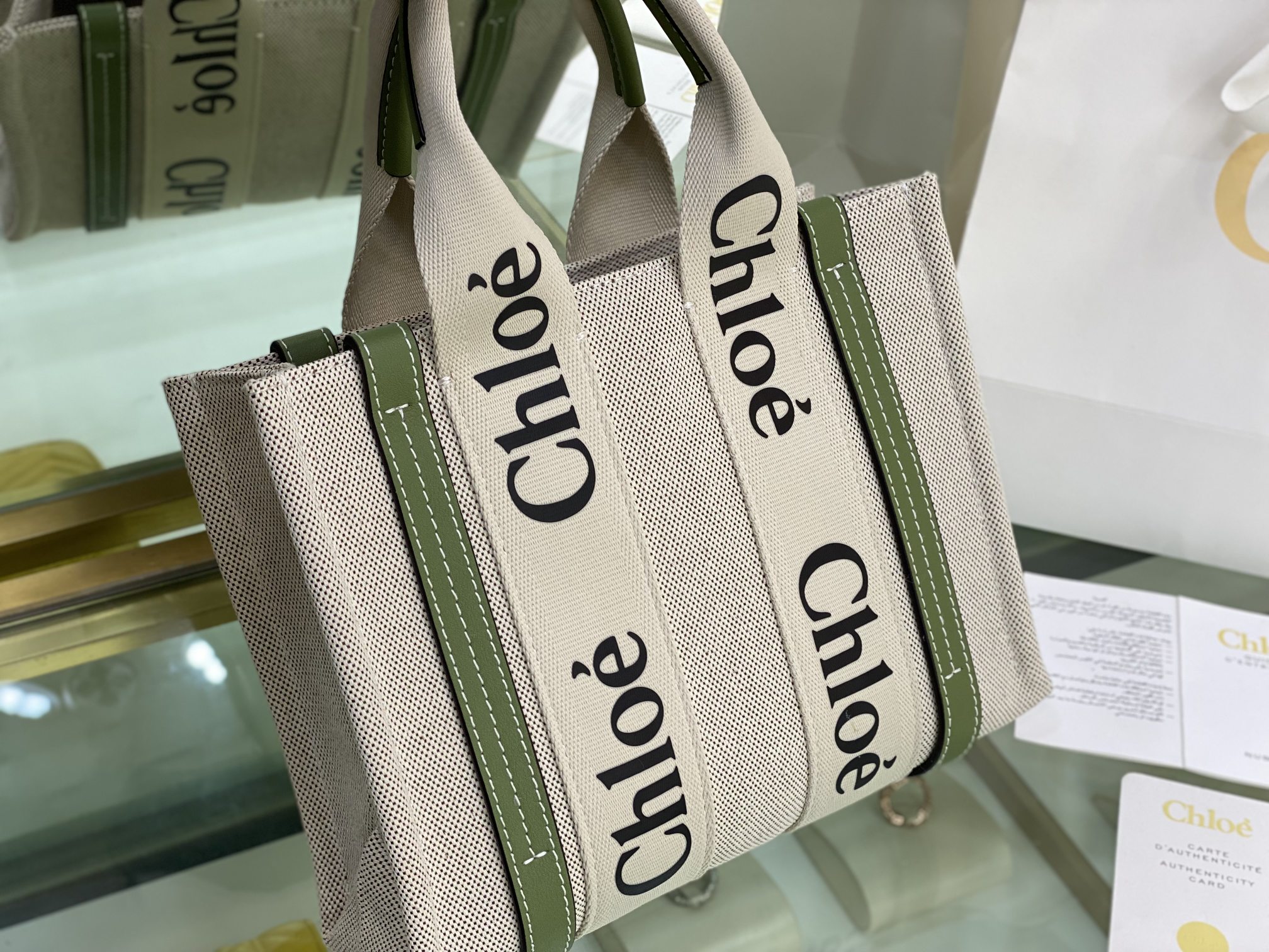 Chloe Small Woody Tote Bag In Linen